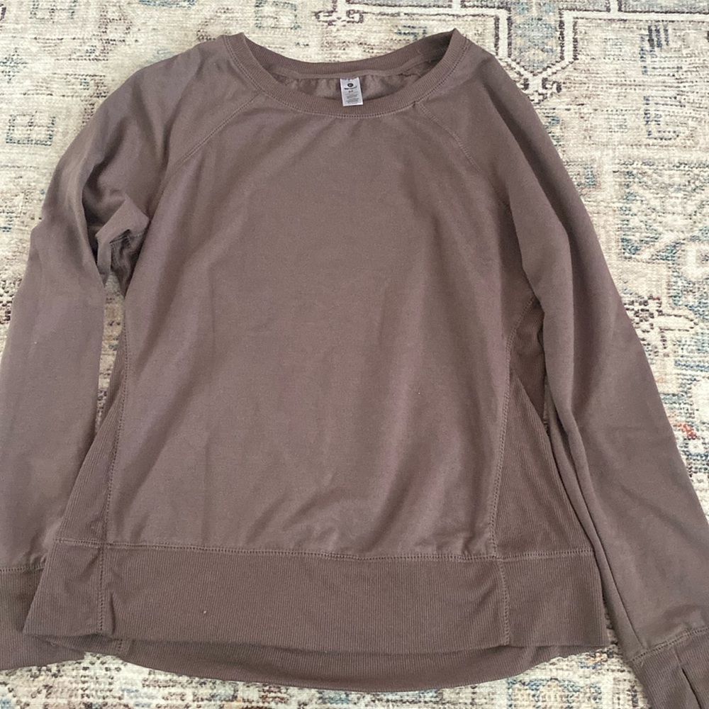 Women’s Medium Workout Shirt